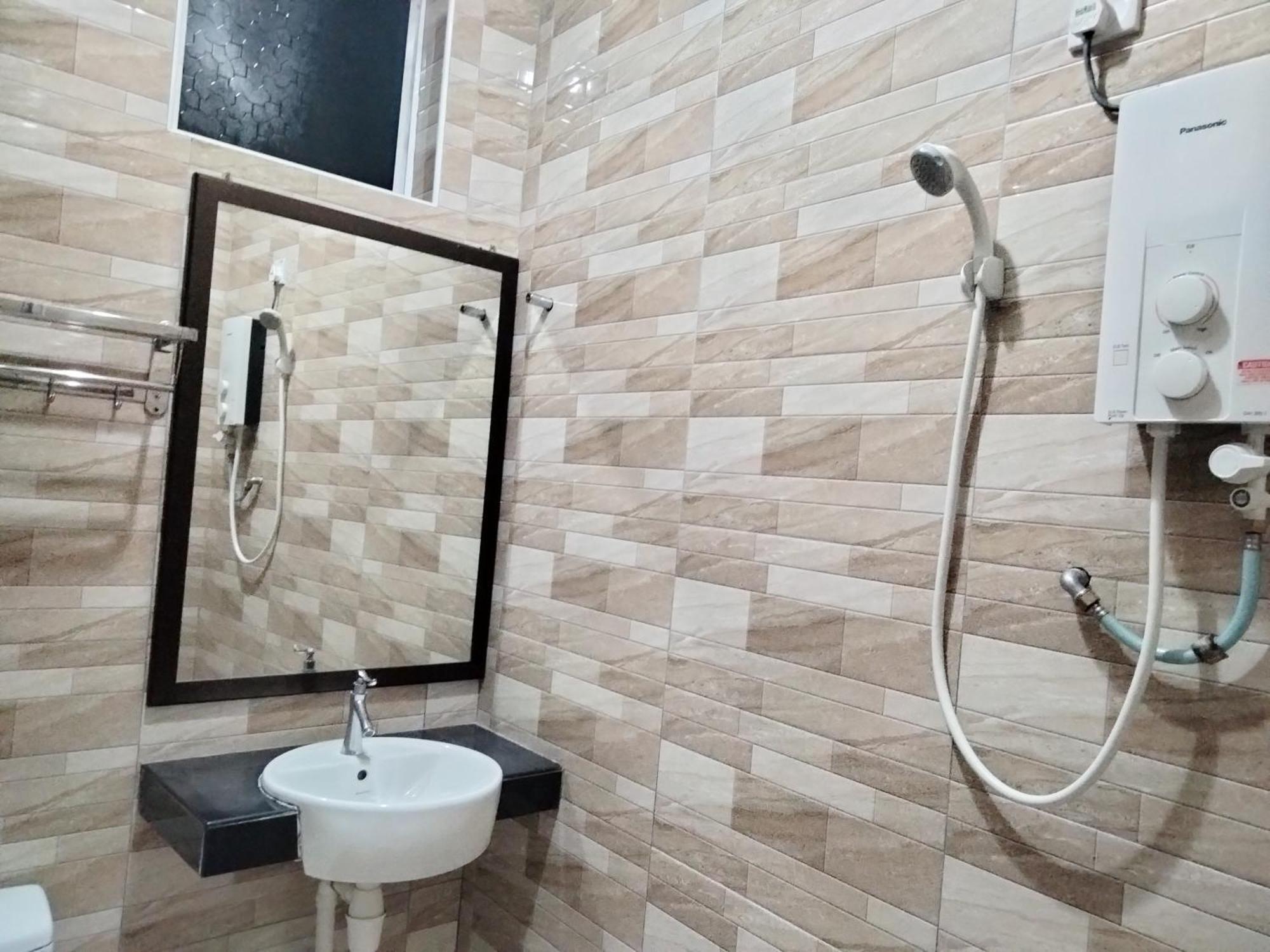Weng Kong Homestay Slim River Kültér fotó